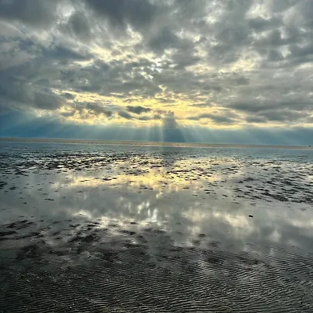 2 Wohntraum Mit Balkon Und Hafenblick Бюзум