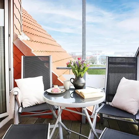 2 Wohntraum Mit Balkon Und Hafenblick Апартаменты *